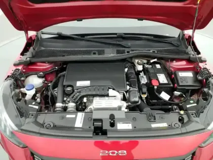 Photo 6 Peugeot 208  PureTech 100 S&S BVM6 GT