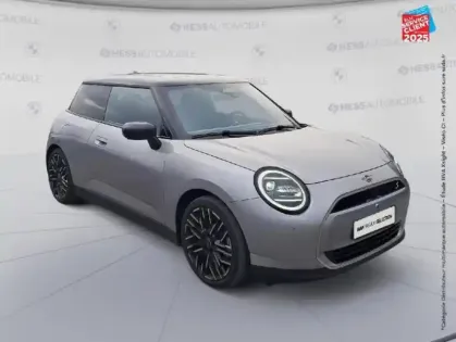 Photo 17 Mini Cooper  3 Portes SE 218ch Favoured