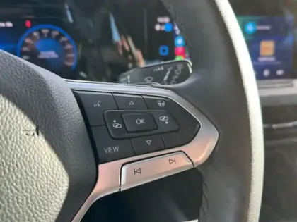 Photo 18 Volkswagen Golf  SW 1.5 eTSI OPF 150 DSG7