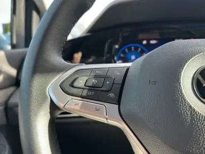 Photo 17 Volkswagen Golf  SW 1.5 eTSI OPF 150 DSG7