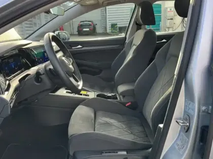 Photo 4 Volkswagen Golf  SW 1.5 eTSI OPF 150 DSG7