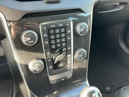 Photo 18 Volvo V40  D2 AdBlue 120 ch Geartronic 6