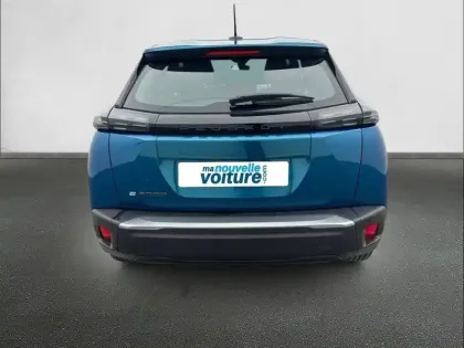 Photo 68 Peugeot 2008  Electrique 50 kWh 136 ch