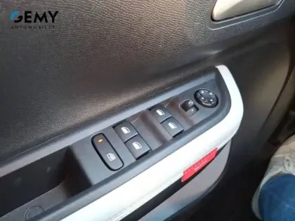 Photo 34 Citroën C3 Aircross e- 113 Automatique