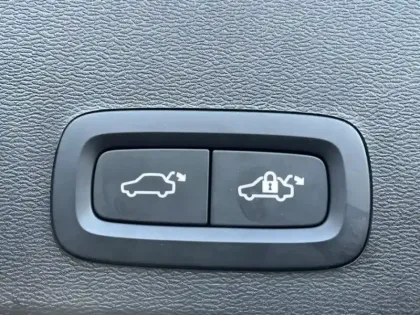 Photo 8 Volvo Xc40  B3 163 ch DCT7