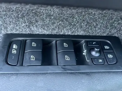 Photo 15 Volvo Xc40  B3 163 ch DCT7