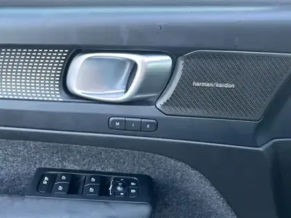 Photo 16 Volvo Xc40  B3 163 ch DCT7