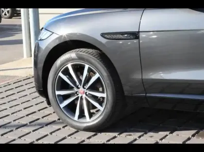 Photo 11 Jaguar F-Pace  P400e Plug-in-Hybrid R-Dynamic SE BVA8 AWD
