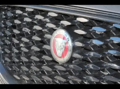 Photo 8 Jaguar F-Pace  P400e Plug-in-Hybrid R-Dynamic SE BVA8 AWD