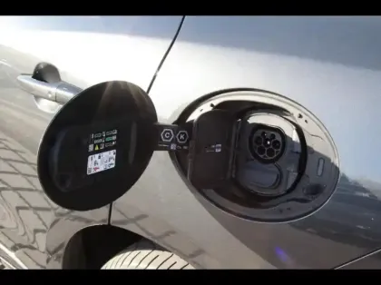 Photo 12 Jaguar F-Pace  P400e Plug-in-Hybrid R-Dynamic SE BVA8 AWD