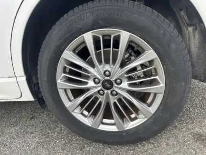 Photo 25 Ford Kuga  2.5 Duratec 225ch PHEV Vignale BVA