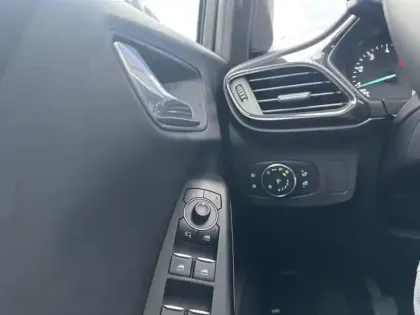 Photo 28 Ford Puma  1.0 Flexifuel 125ch S&S mHEV Titanium