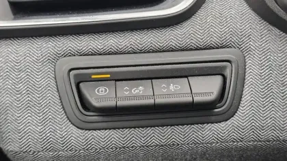 Photo 42 Renault Clio  Eco-G 100 GSR2