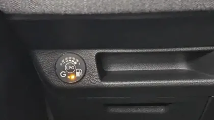 Photo 43 Renault Clio  Eco-G 100 GSR2