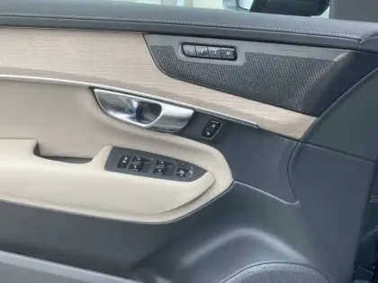 Photo 15 Volvo Xc90  T8 AWD Hybride Rechargeable 455 ch Geartronic 8 7pl