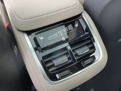 Photo 61 Volvo Xc90  T8 AWD Hybride Rechargeable 455 ch Geartronic 8 7pl