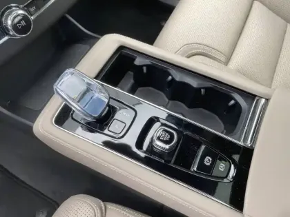 Photo 20 Volvo Xc90  T8 AWD Hybride Rechargeable 455 ch Geartronic 8 7pl