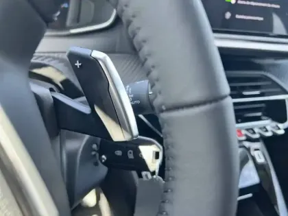 Photo 50 Peugeot 208  Hybrid 110 e-DCS6