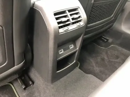 Photo 42 Peugeot 308  Electrique 54 kWh 156ch