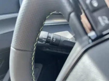 Photo 21 Peugeot 308  Hybrid 136 e-DCS6