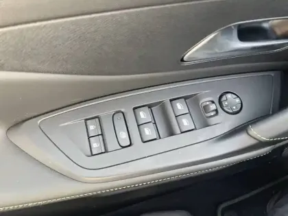 Photo 51 Peugeot 308  Hybrid 136 e-DCS6