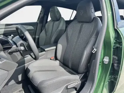 Photo 38 Peugeot 308  Hybrid 136 e-DCS6