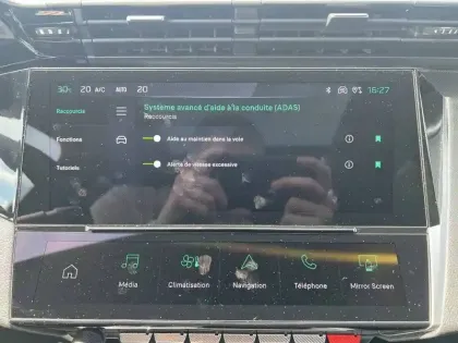 Photo 18 Peugeot 308  Hybrid 136 e-DCS6