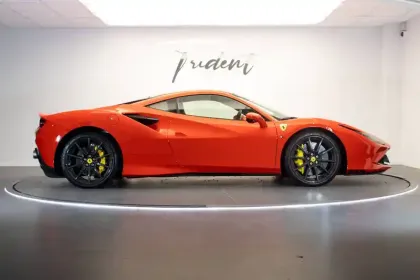 Photo 30 Ferrari F8  Tributo 3.9  V8 BiTurbo 720ch