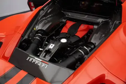 Photo 41 Ferrari F8  Tributo 3.9  V8 BiTurbo 720ch