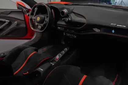 Photo 22 Ferrari F8  Tributo 3.9  V8 BiTurbo 720ch