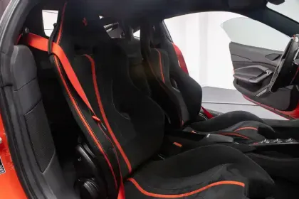 Photo 51 Ferrari F8  Tributo 3.9  V8 BiTurbo 720ch