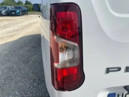 Photo 49 Peugeot Partner  FOURGON M 1000 KG BLUEHDI 100 S&S BVM6