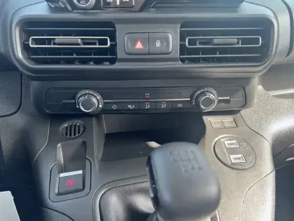 Photo 52 Peugeot Partner  FOURGON M 1000 KG BLUEHDI 100 S&S BVM6