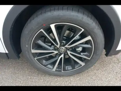 Photo 13 Toyota C-HR  2.0 Hybride Rechargeable 225ch Collection MY25