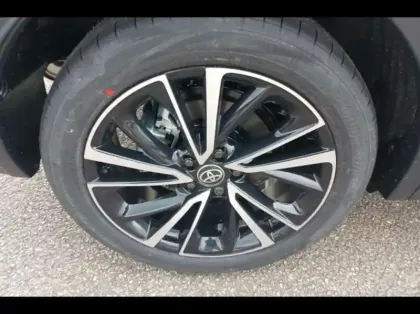 Photo 12 Toyota C-HR  2.0 Hybride Rechargeable 225ch Collection MY25