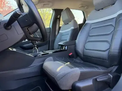 Photo 6 Citroën C4  PureTech 130ch S&S Shine