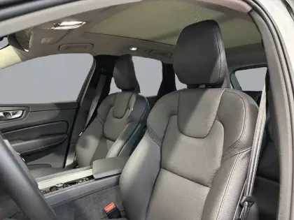 Photo 7 Volvo Xc60  T6 AWD Hybride rechargeable 253 ch+145 ch Geartronic 8