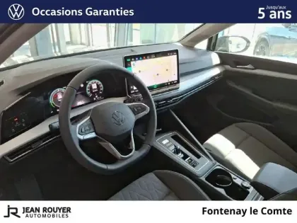 Photo 43 Volkswagen Golf  1.5 eHybrid 204 DSG6