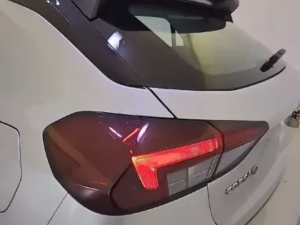 Photo 16 Opel Corsa  Electrique 136 ch & Batterie 50 kWh