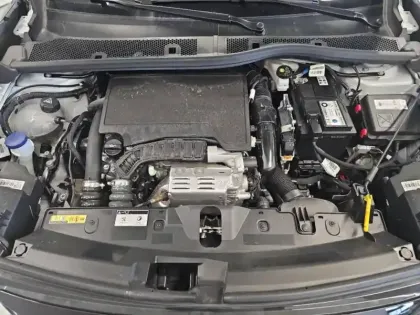 Photo 9 Peugeot 2008  1.2 PureTech 130ch S&S GT EAT8