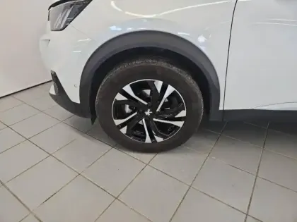 Photo 8 Peugeot 2008  1.2 PureTech 130ch S&S GT EAT8