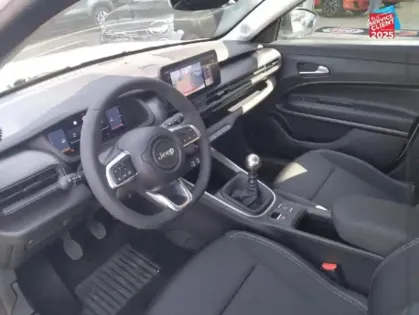 Photo 13 Jeep Avenger  1.2 Turbo T3 100ch Altitude