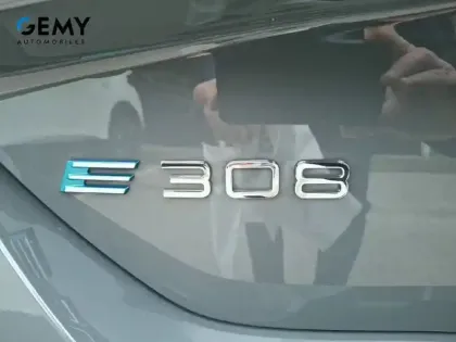 Photo 27 Peugeot 308  SW Electrique 54 kWh 156ch