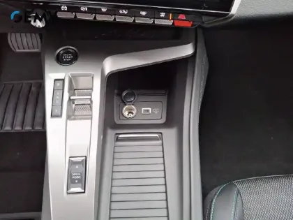 Photo 30 Peugeot 308  SW Electrique 54 kWh 156ch