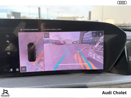 Photo 12 Audi Q5  TFSI 204 ch Hybride S tronic 7 Quattro