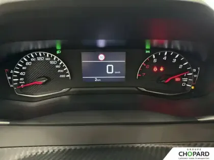 Photo 40 Peugeot 2008  100 S&S BVM6