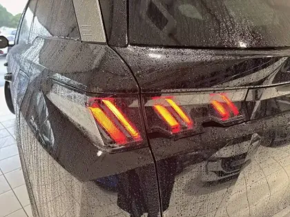 Photo 16 Peugeot 5008  Electrique 73 kWh 210 ch