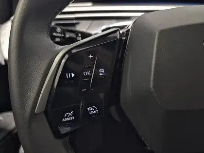 Photo 17 Peugeot 5008  Electrique 73 kWh 210 ch