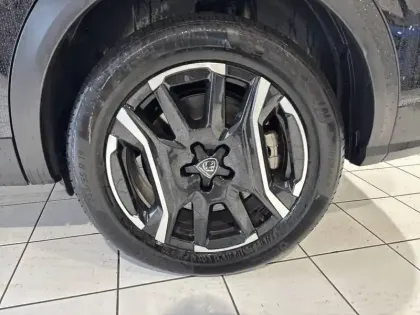 Photo 12 Peugeot 5008  Electrique 73 kWh 210 ch