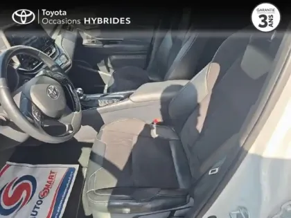 Photo 10 Toyota C-HR  122h Collection 2WD E-CVT RC18